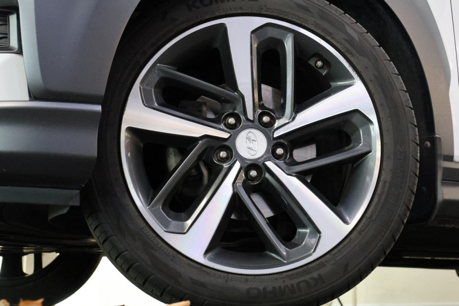 Hyundai Kona 1.0T Premium PANO NAVI CLIMA STOEL VERW+VERK PDC '18