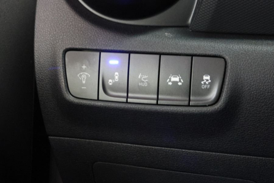 Hyundai Kona 1.0T Premium PANO NAVI CLIMA STOEL VERW+VERK PDC '18
