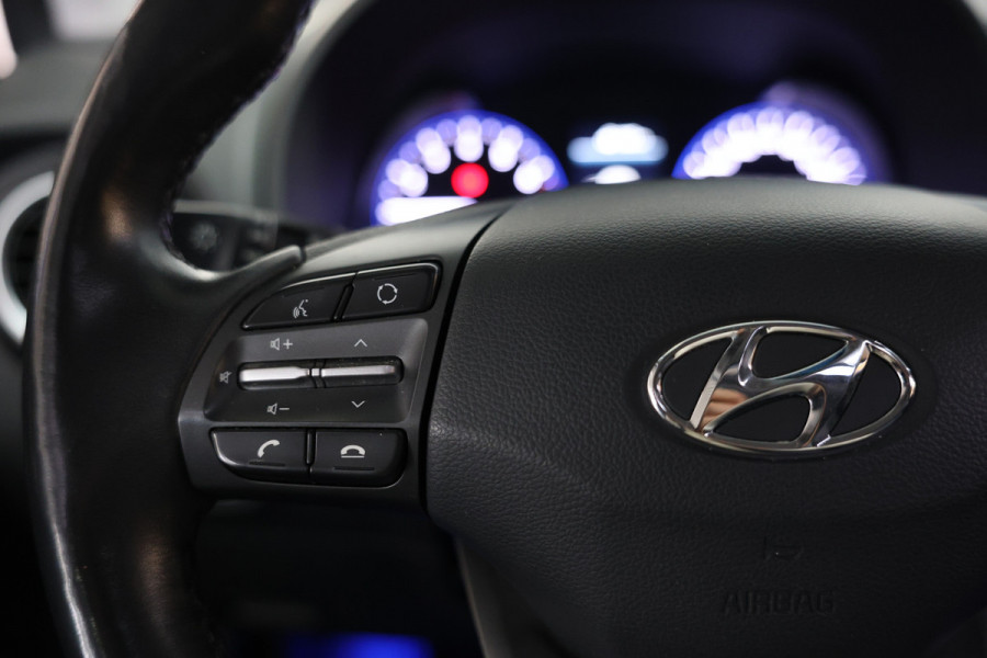 Hyundai Kona 1.0T Premium PANO NAVI CLIMA STOEL VERW+VERK PDC '18