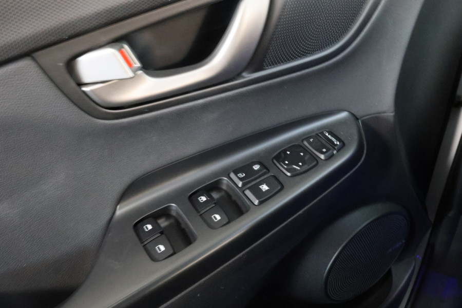 Hyundai Kona 1.0T Premium PANO NAVI CLIMA STOEL VERW+VERK PDC '18