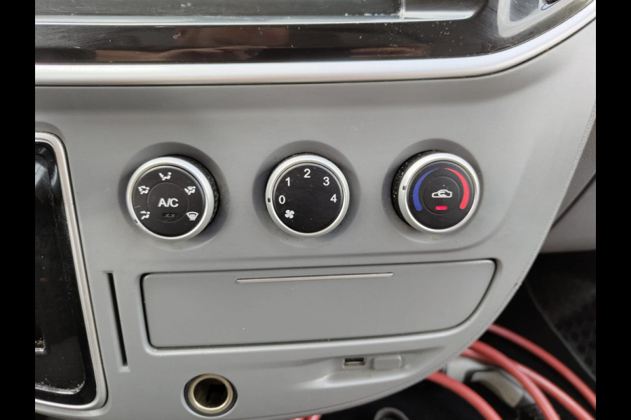 Maxus EV80 Electric Maxus GERESERVEERD Meubelbak Elektrische laadklep Airco Camera Zijdeur Dealeronderhouden Emisie vrij 100% Elektrisch