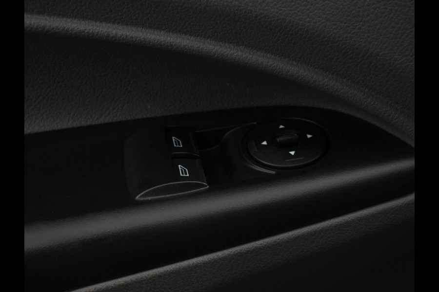 Ford Transit Connect 1.5 EcoBlue L2 Trend Automaat Navigatie Airco PDC A Cruise Control 3Zits Camera DAB+ Lichtmetalen velgen  Trekhaak