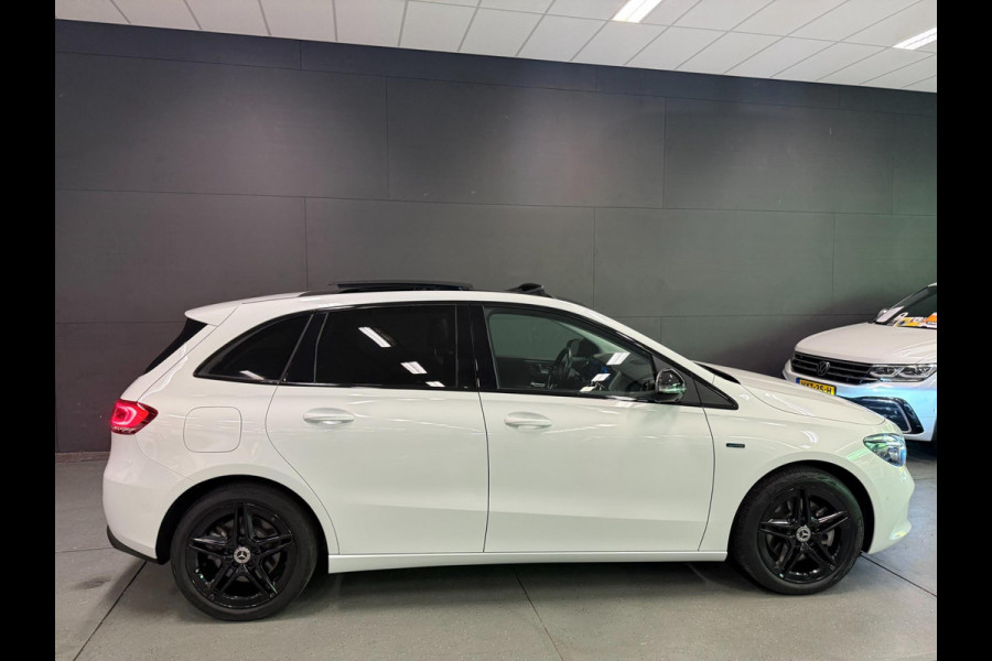 Mercedes-Benz B-Klasse 250 e Premium 18''AMG WIDE-SCREEN PANO/LED/DAB/CAM/ECC/PDC/CRUISE///