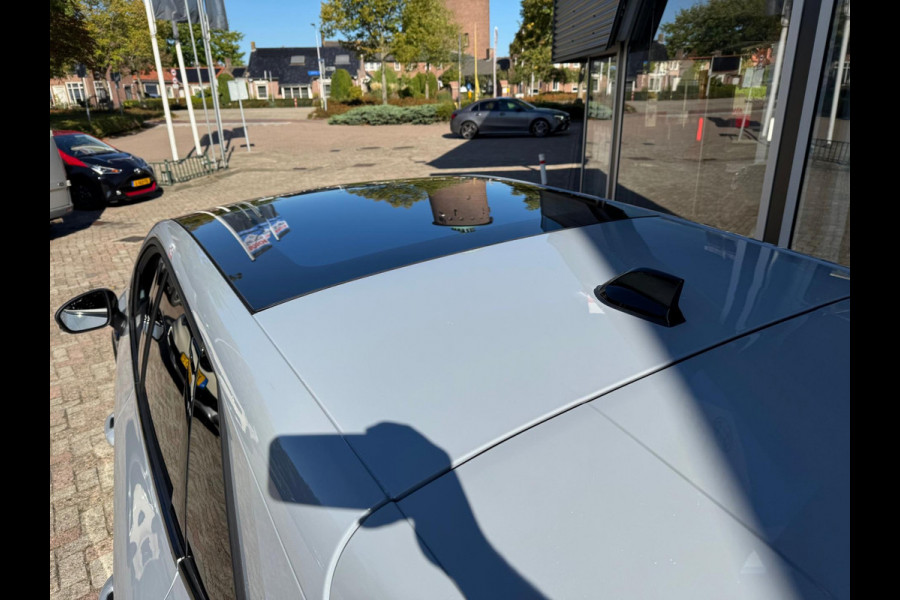 Renault Symbioz 1.6 E-Tech full hybrid 145 esprit Alpine Solar Pano / LM 19'' / Camera / Adapt. Cruise / Virt cockpit