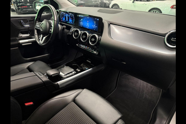 Mercedes-Benz B-Klasse 250 e Premium 18''AMG WIDE-SCREEN PANO/LED/DAB/CAM/ECC/PDC/CRUISE///