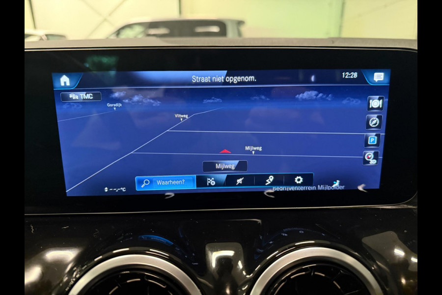 Mercedes-Benz B-Klasse 250 e Premium 18''AMG WIDE-SCREEN PANO/LED/DAB/CAM/ECC/PDC/CRUISE///