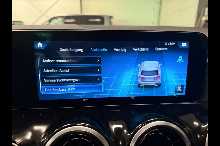 Mercedes-Benz B-Klasse 250 e Premium 18''AMG WIDE-SCREEN PANO/LED/DAB/CAM/ECC/PDC/CRUISE///