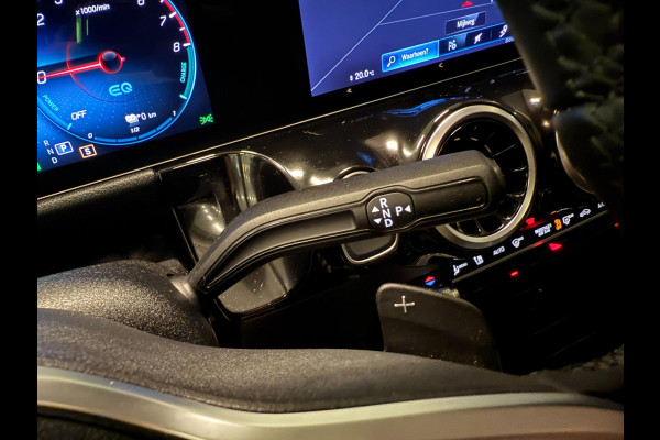 Mercedes-Benz B-Klasse 250 e Premium 18''AMG WIDE-SCREEN PANO/LED/DAB/CAM/ECC/PDC/CRUISE///