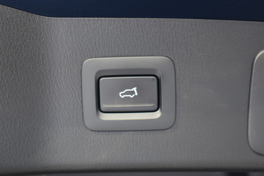 Mazda CX-5 2.0 e-SA-G M Hybrid 165 Advantage / Automaat / 360 Camera /  Carplay / Parkeerhulp / Trekhaak  2000kg / Stoel & stuur verwarming