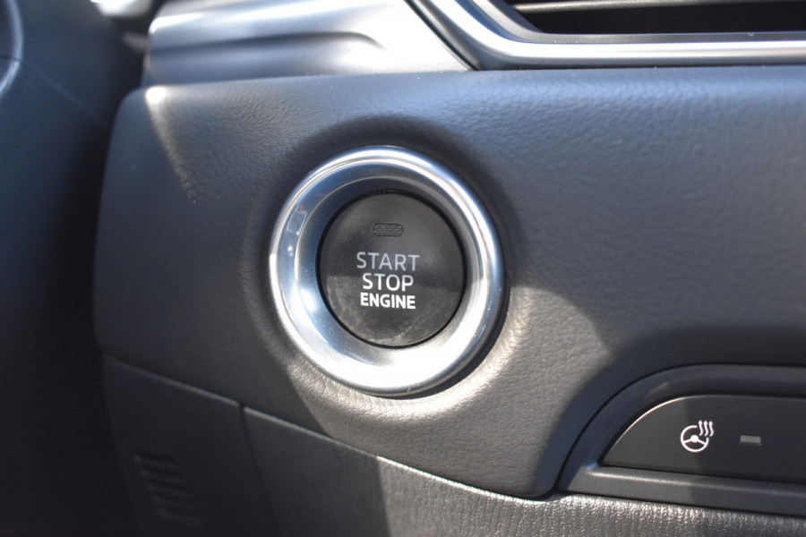 Mazda CX-5 2.0 e-SA-G M Hybrid 165 Advantage / Automaat / 360 Camera /  Carplay / Parkeerhulp / Trekhaak  2000kg / Stoel & stuur verwarming