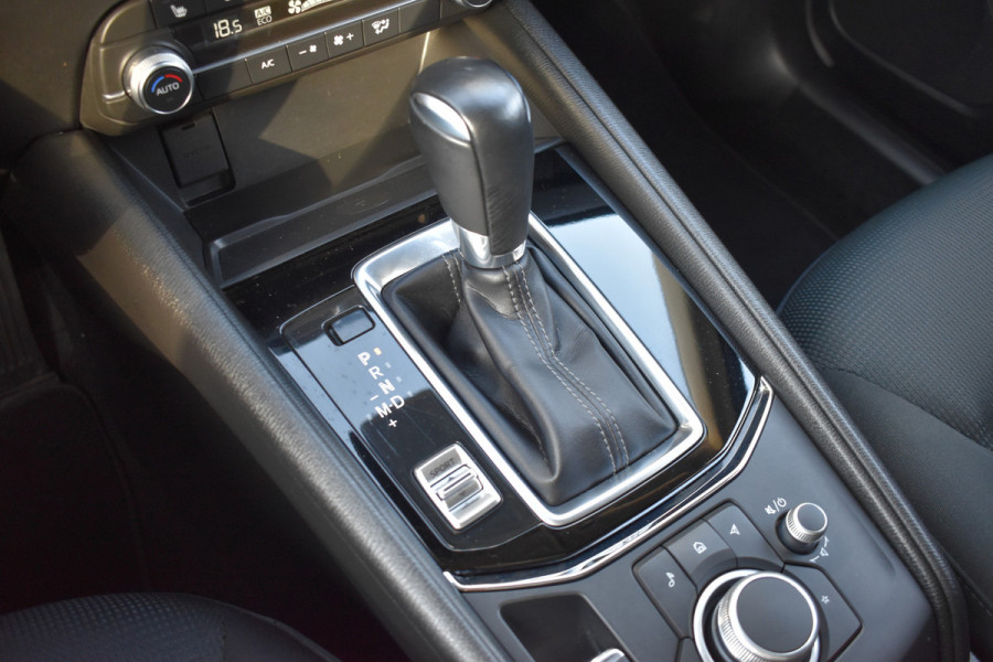 Mazda CX-5 2.0 e-SA-G M Hybrid 165 Advantage / Automaat / 360 Camera /  Carplay / Parkeerhulp / Trekhaak  2000kg / Stoel & stuur verwarming