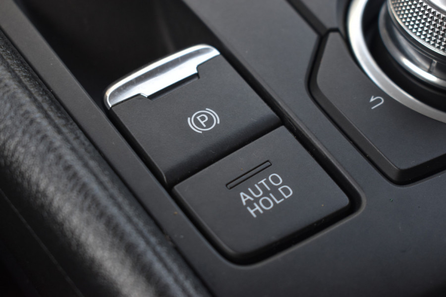 Mazda CX-5 2.0 e-SA-G M Hybrid 165 Advantage / Automaat / 360 Camera /  Carplay / Parkeerhulp / Trekhaak  2000kg / Stoel & stuur verwarming