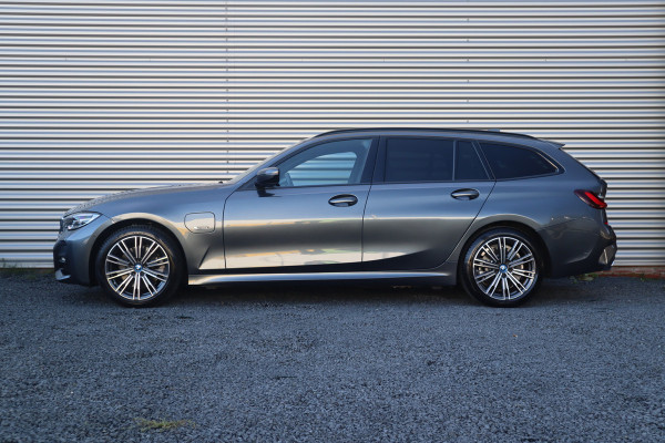 BMW 3 Serie Touring M-Sport SOH 93% / Hifi / Stoelverwarming / 18inch / Sportstoelen /