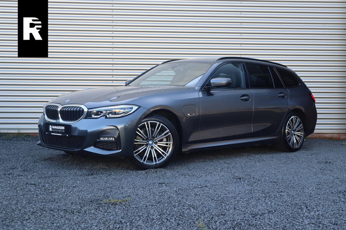 BMW 3 Serie Touring M-Sport SOH 93% / Hifi / Stoelverwarming / 18inch / Sportstoelen / BMW 3 Serie Touring M-Sport SOH 93% / Hifi / Stoelverwarming / 18inch / Sportstoelen /