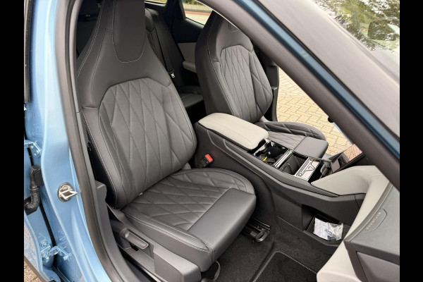 Ford Explorer Premium Extended Range RWD 77 kWh Ford Voorraad Arctic Blue | SCI