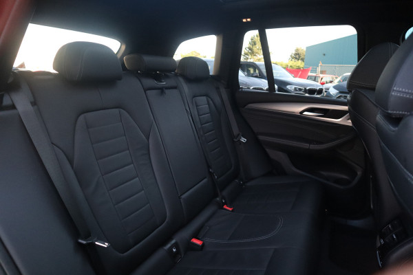 BMW X3 xDrive30e M-Sport Pano / Camera / Leder / HiFi / Trekhaak