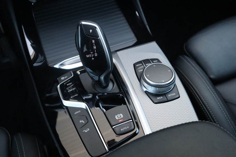 BMW X3 xDrive30e M-Sport Pano / Camera / Leder / HiFi / Trekhaak