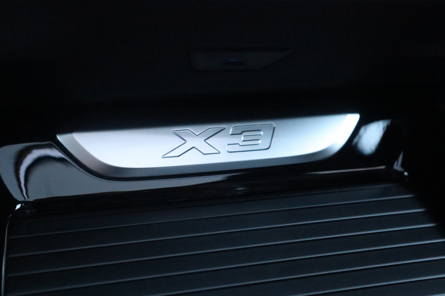 BMW X3 xDrive30e M-Sport Pano / Camera / Leder / HiFi / Trekhaak