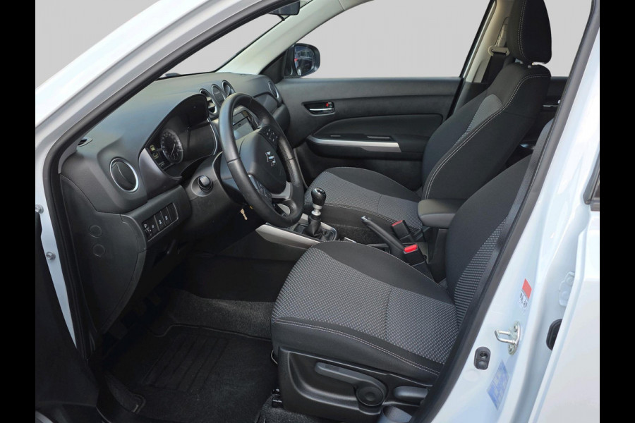Suzuki Vitara 1.4 Boosterjet Select | Navigatie | All-Season Banden | Achteruitrijcamera/Parkeersensoren | Stoelverwarming | Cruisecontrol |