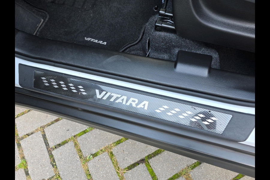 Suzuki Vitara 1.4 Boosterjet Select | Navigatie | All-Season Banden | Achteruitrijcamera/Parkeersensoren | Stoelverwarming | Cruisecontrol |