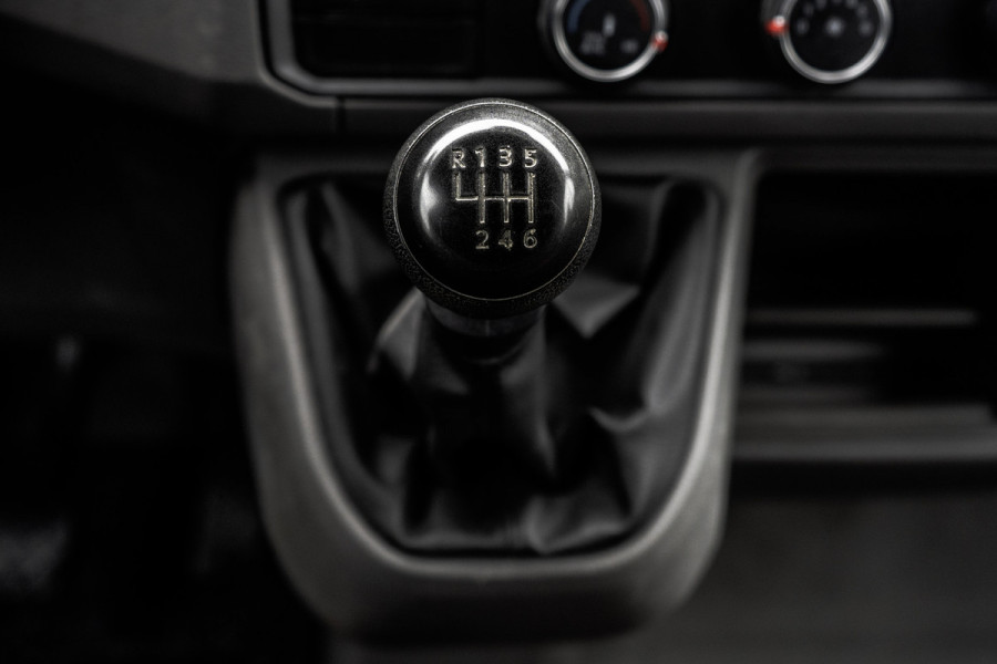 Volkswagen Crafter 30 TDI | L3H2 | Camera | CarPlay | Mirrorlink | Cruise | Airco | Euro 6
