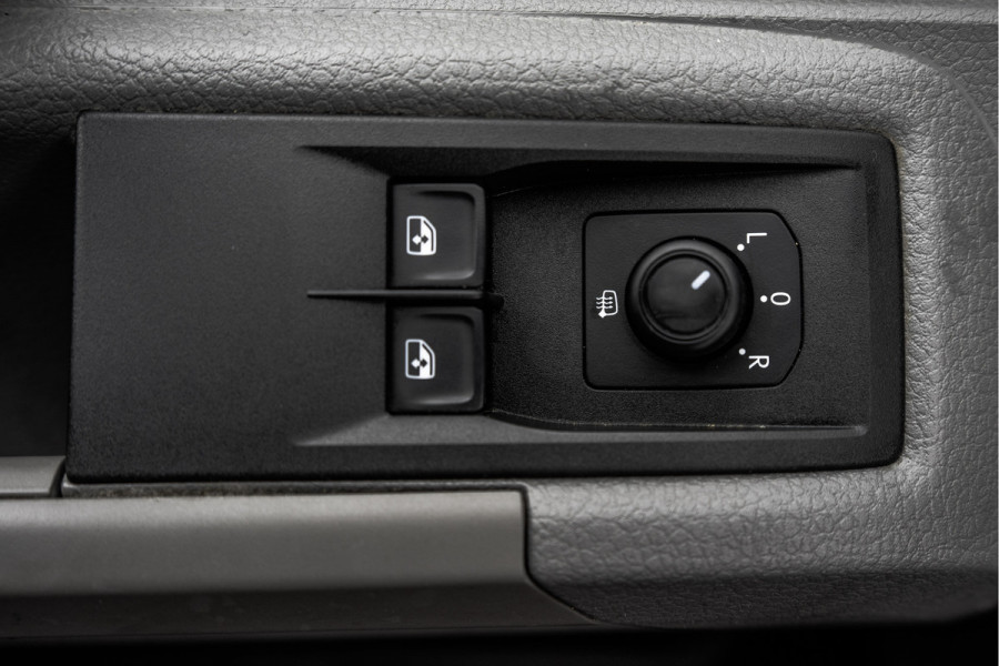Volkswagen Crafter 30 TDI | L3H2 | Camera | CarPlay | Mirrorlink | Cruise | Airco | Euro 6