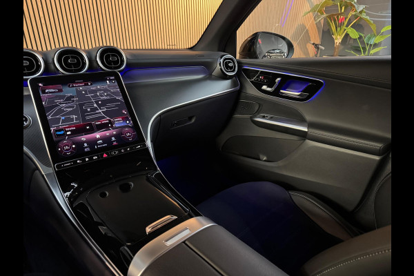 Mercedes-Benz GLC 300e 4MATIC AMG Line - Pano - 360