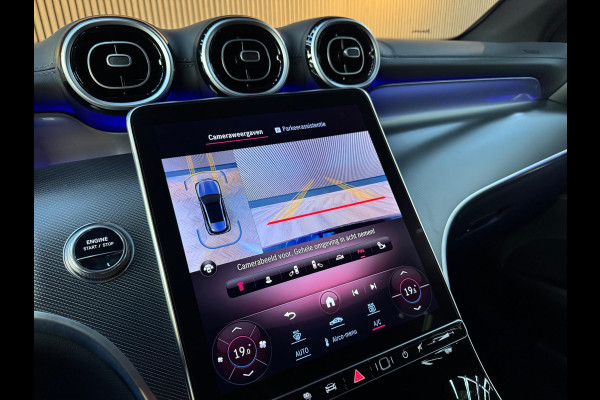Mercedes-Benz GLC 300e 4MATIC AMG Line - Pano - 360
