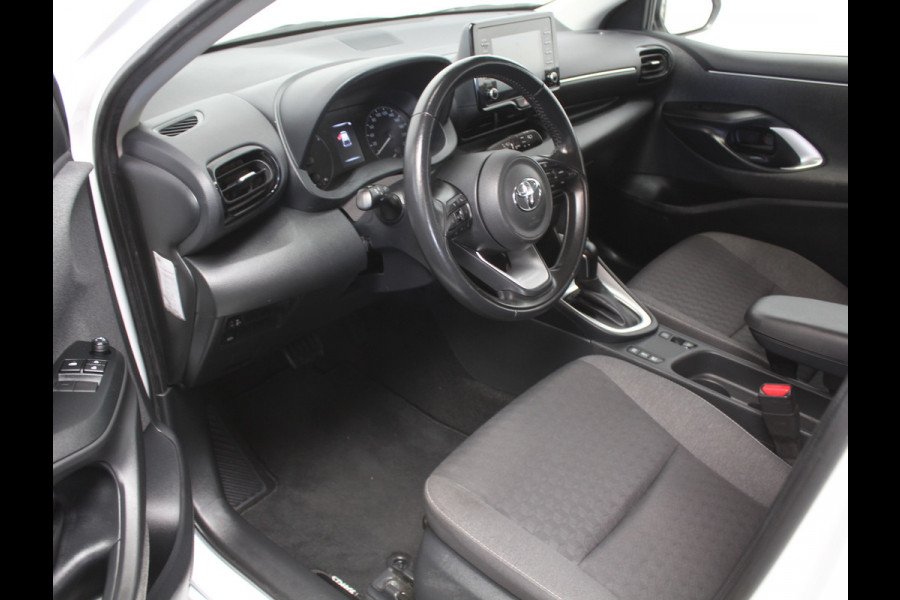 Toyota Yaris 1.5 Hybrid Active CARPLAY | CAMERA | CLIMATE | DAB | ADAPCRUISE | ELRM