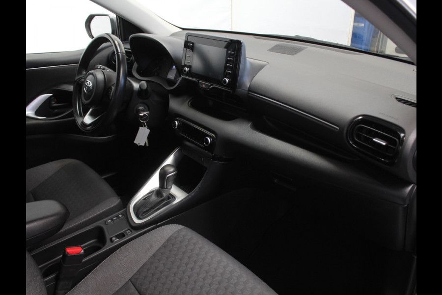 Toyota Yaris 1.5 Hybrid Active CARPLAY | CAMERA | CLIMATE | DAB | ADAPCRUISE | ELRM