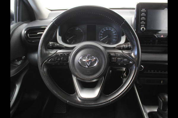 Toyota Yaris 1.5 Hybrid Active CARPLAY | CAMERA | CLIMATE | DAB | ADAPCRUISE | ELRM