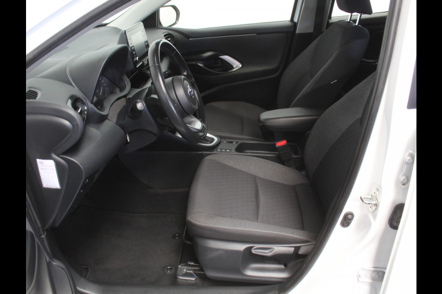 Toyota Yaris 1.5 Hybrid Active CARPLAY | CAMERA | CLIMATE | DAB | ADAPCRUISE | ELRM