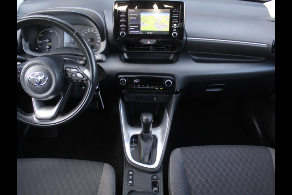 Toyota Yaris 1.5 Hybrid Active CARPLAY | CAMERA | CLIMATE | DAB | ADAPCRUISE | ELRM