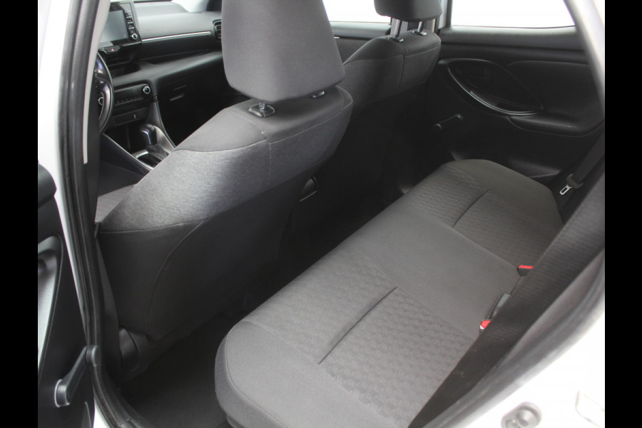 Toyota Yaris 1.5 Hybrid Active CARPLAY | CAMERA | CLIMATE | DAB | ADAPCRUISE | ELRM