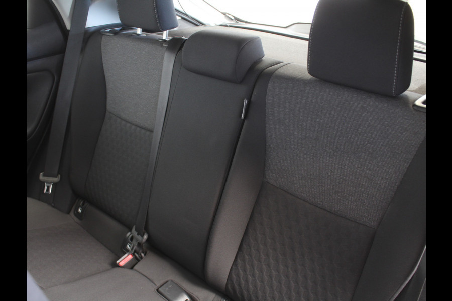 Toyota Yaris 1.5 Hybrid Active CARPLAY | CAMERA | CLIMATE | DAB | ADAPCRUISE | ELRM