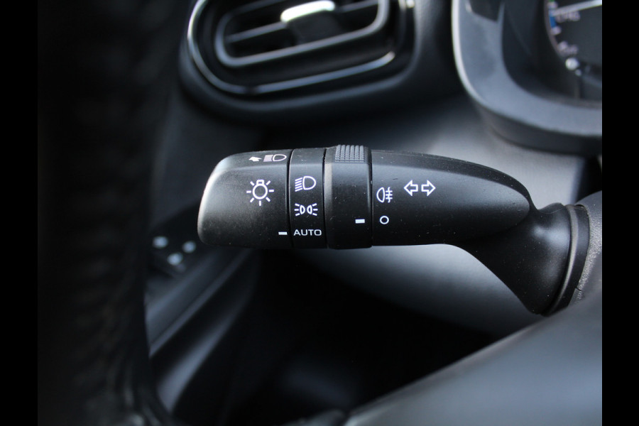 Toyota Yaris 1.5 Hybrid Active CARPLAY | CAMERA | CLIMATE | DAB | ADAPCRUISE | ELRM