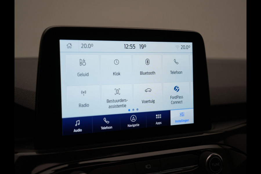Ford Kuga 2.5 ST-Line X Plug In Hybrid 225pk Dealer O.H PHEV | Trekhaak Af Fabriek | Head Up | Panodak | Adaptive Cruise | 360 Camera | Alcantara Sportstoelen Verwarmd | Bang & Olufsen | Keyless | Apple Carplay | Blis | Stuur Verwarmd | Navigatie