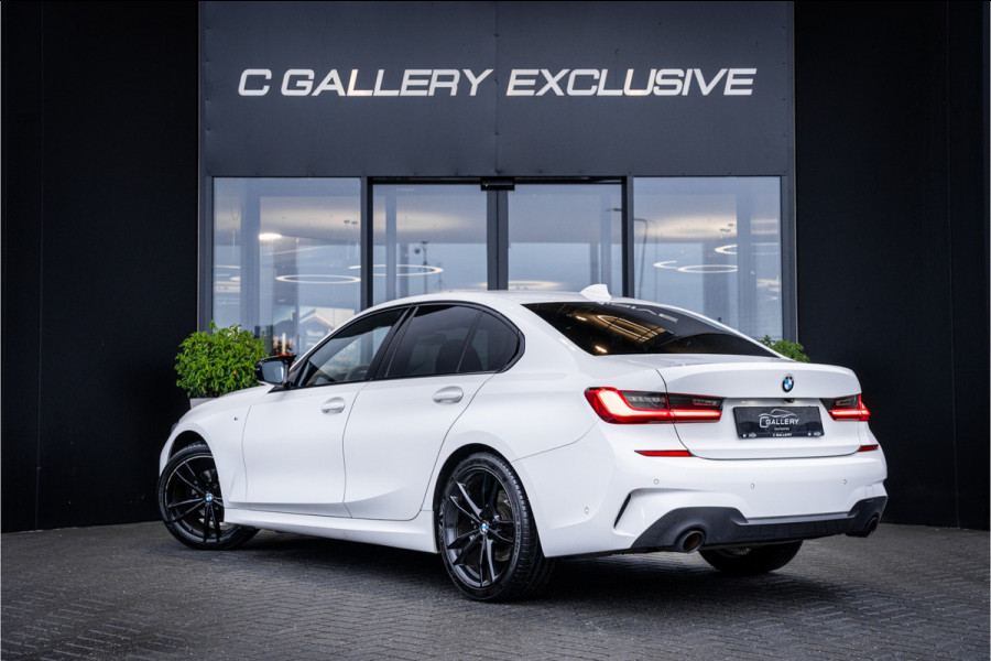 BMW 3-serie 320i Executive Edition - M Sport | Origineel NL | Panorama | Cruise Control | Camera