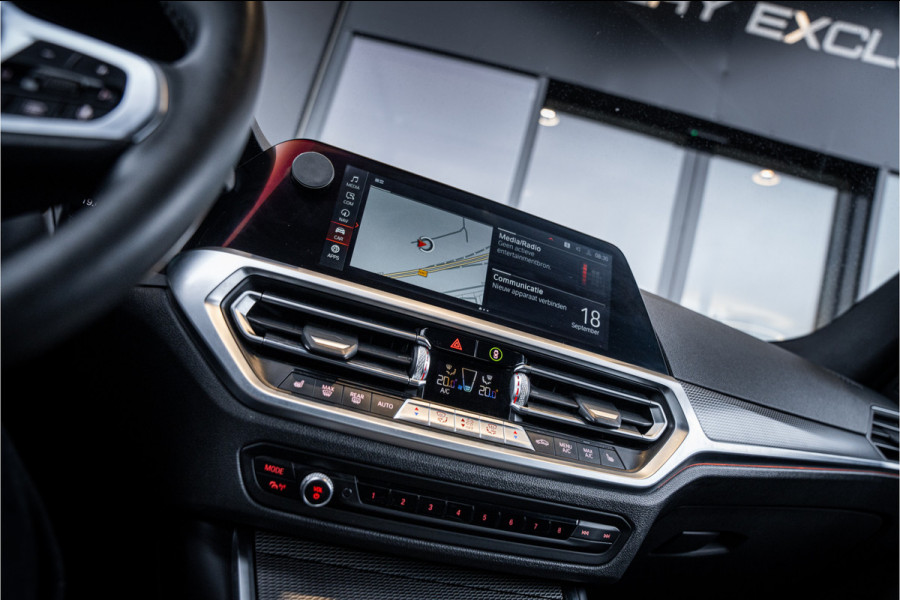 BMW 3-serie 320i Executive Edition - M Sport | Origineel NL | Panorama | Cruise Control | Camera