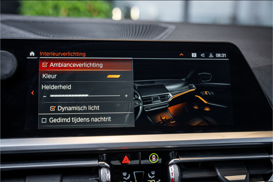 BMW 3-serie 320i Executive Edition - M Sport | Origineel NL | Panorama | Cruise Control | Camera