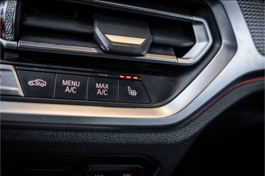 BMW 3-serie 320i Executive Edition - M Sport | Origineel NL | Panorama | Cruise Control | Camera