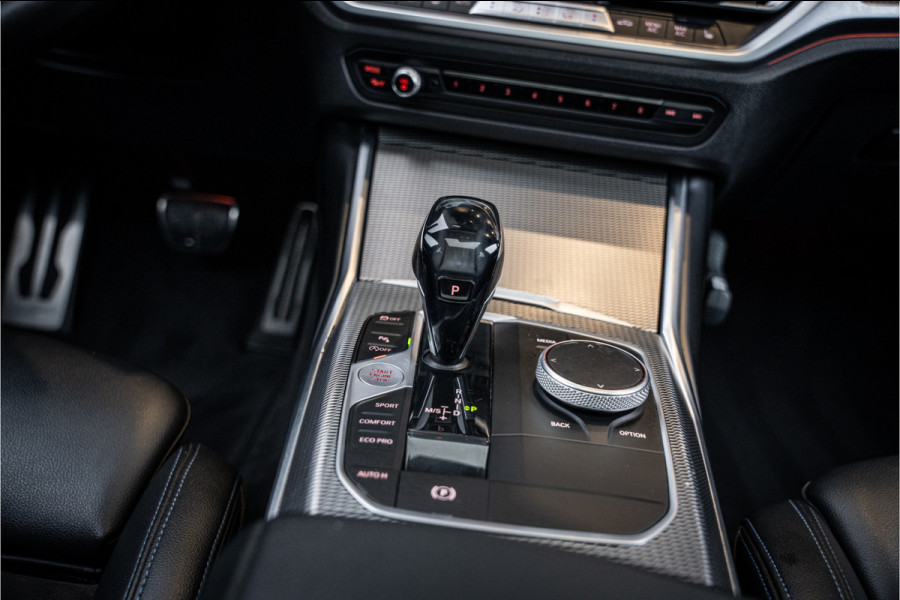BMW 3-serie 320i Executive Edition - M Sport | Origineel NL | Panorama | Cruise Control | Camera