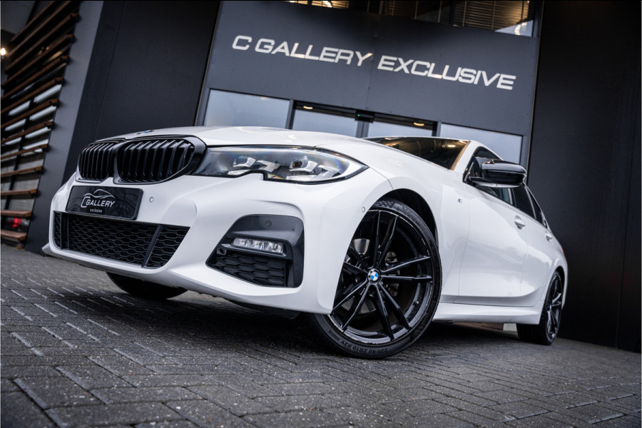 BMW 3-serie 320i Executive Edition - M Sport | Origineel NL | Panorama | Cruise Control | Camera