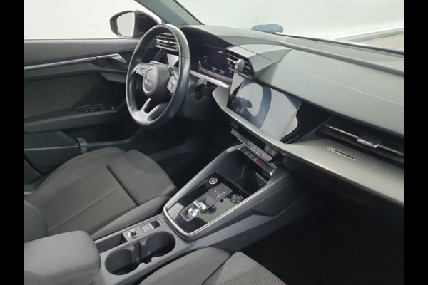 Audi A3 Sportback 30 TFSI Aut. Advanced ed. | Virtual | ALU | Navi | ECC | Carplay |