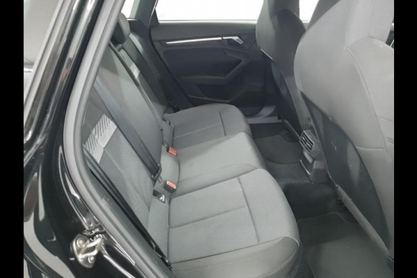 Audi A3 Sportback 30 TFSI Aut. Advanced ed. | Virtual | ALU | Navi | ECC | Carplay |