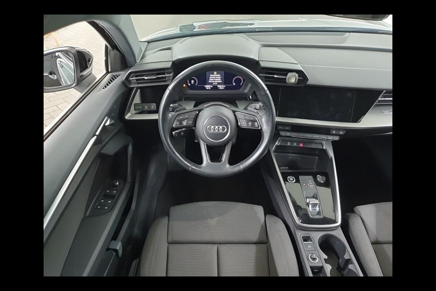 Audi A3 Sportback 30 TFSI Aut. Advanced ed. | Virtual | ALU | Navi | ECC | Carplay |