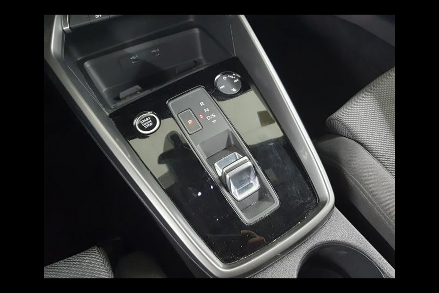 Audi A3 Sportback 30 TFSI Aut. Advanced ed. | Virtual | ALU | Navi | ECC | Carplay |