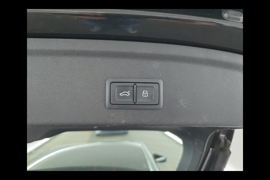 Audi A3 Sportback 30 TFSI Aut. Advanced ed. | Virtual | ALU | Navi | ECC | Carplay |