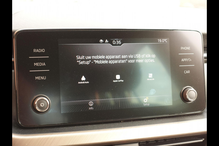 Škoda Kamiq 1.0 TSI 110pk DSG Style Navigatie Apple Carplay/Android Auto Climate Control Elektrisch bedienbare kofferbak Dab Extra Getint Glas
