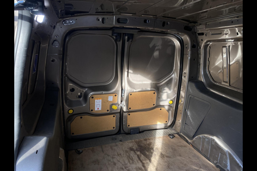 Ford Transit Connect 1.5 EcoBlue L2 Limited Zuid | 120pk | Navigatie | Trekhaak | Camera | Cruise Control | Stoel met bank Ford Transit Connect 1.5 EcoBlue L2 Limited Zuid | 120pk | Navigatie | Trekhaak | Camera | Cruise Control | Stoel met bank